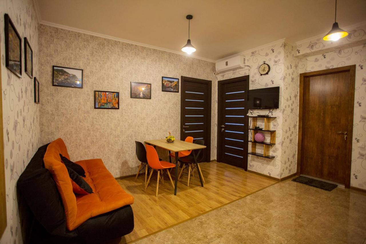 Apartment Art Django Old Avlabari 第比利斯 外观 照片