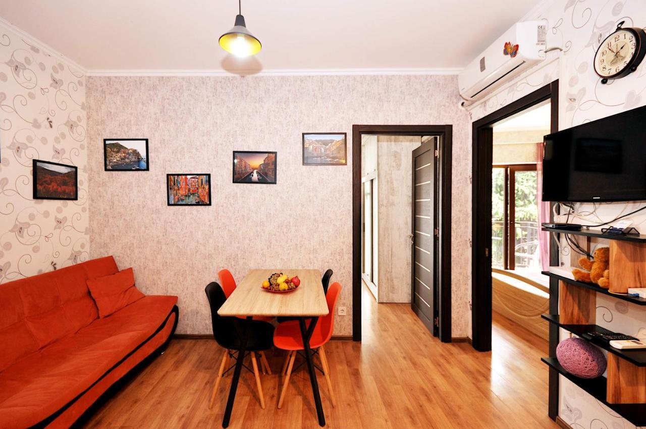 Apartment Art Django Old Avlabari 第比利斯 外观 照片
